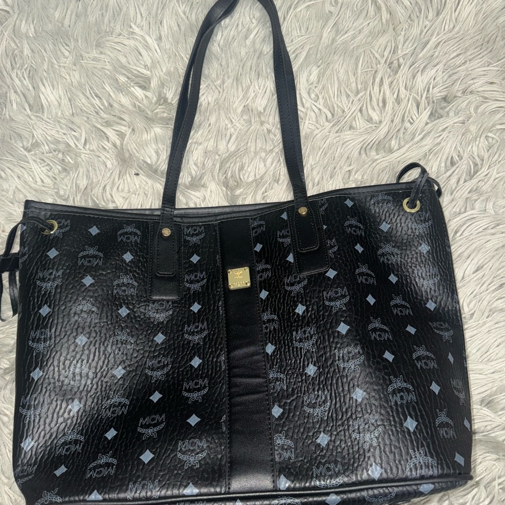MCM Liz Shopper Tote Black, Medium